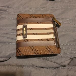 Men's bifold wallet